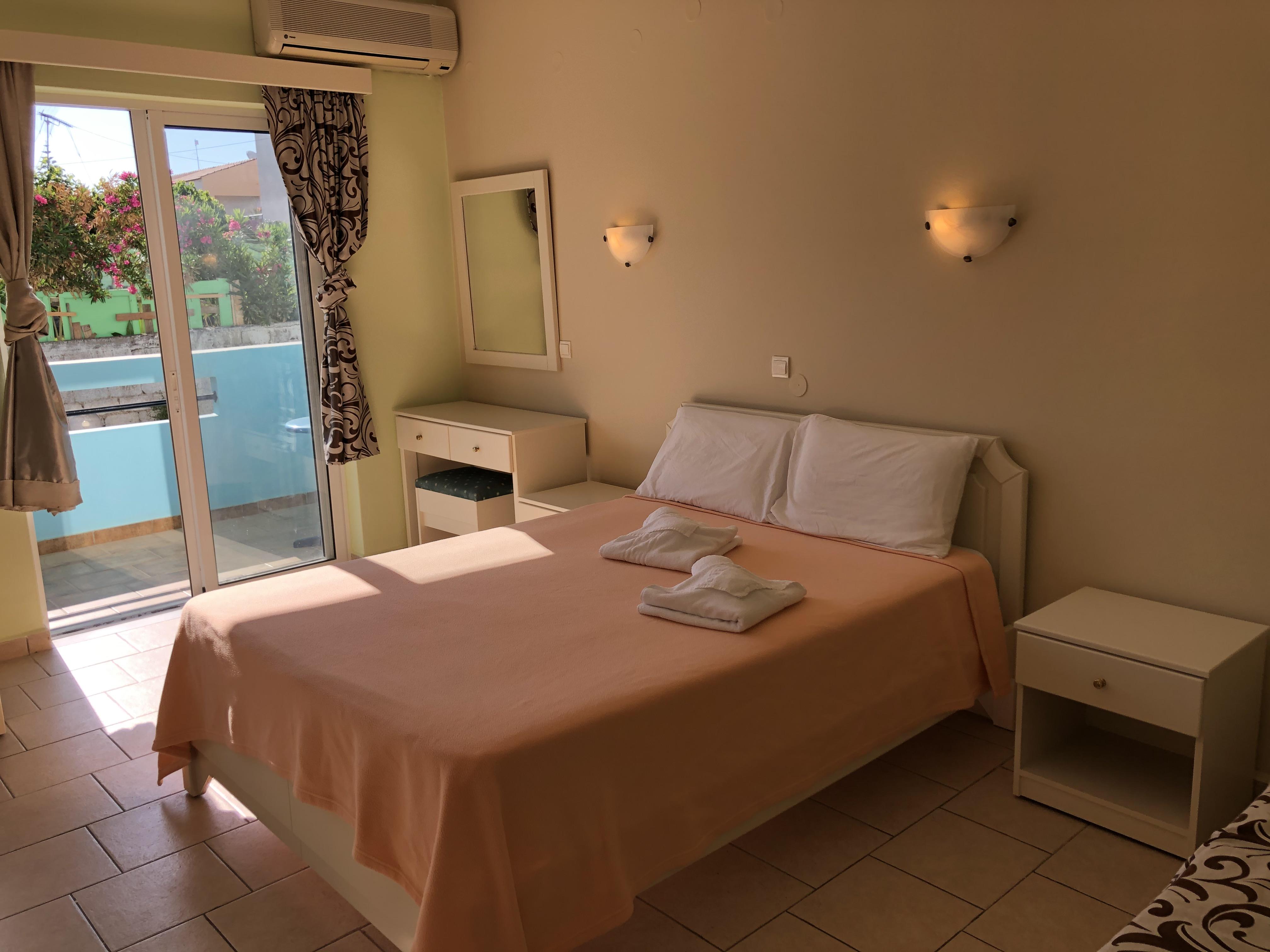 Epis Hotel Agia Marina Zewnętrze zdjęcie