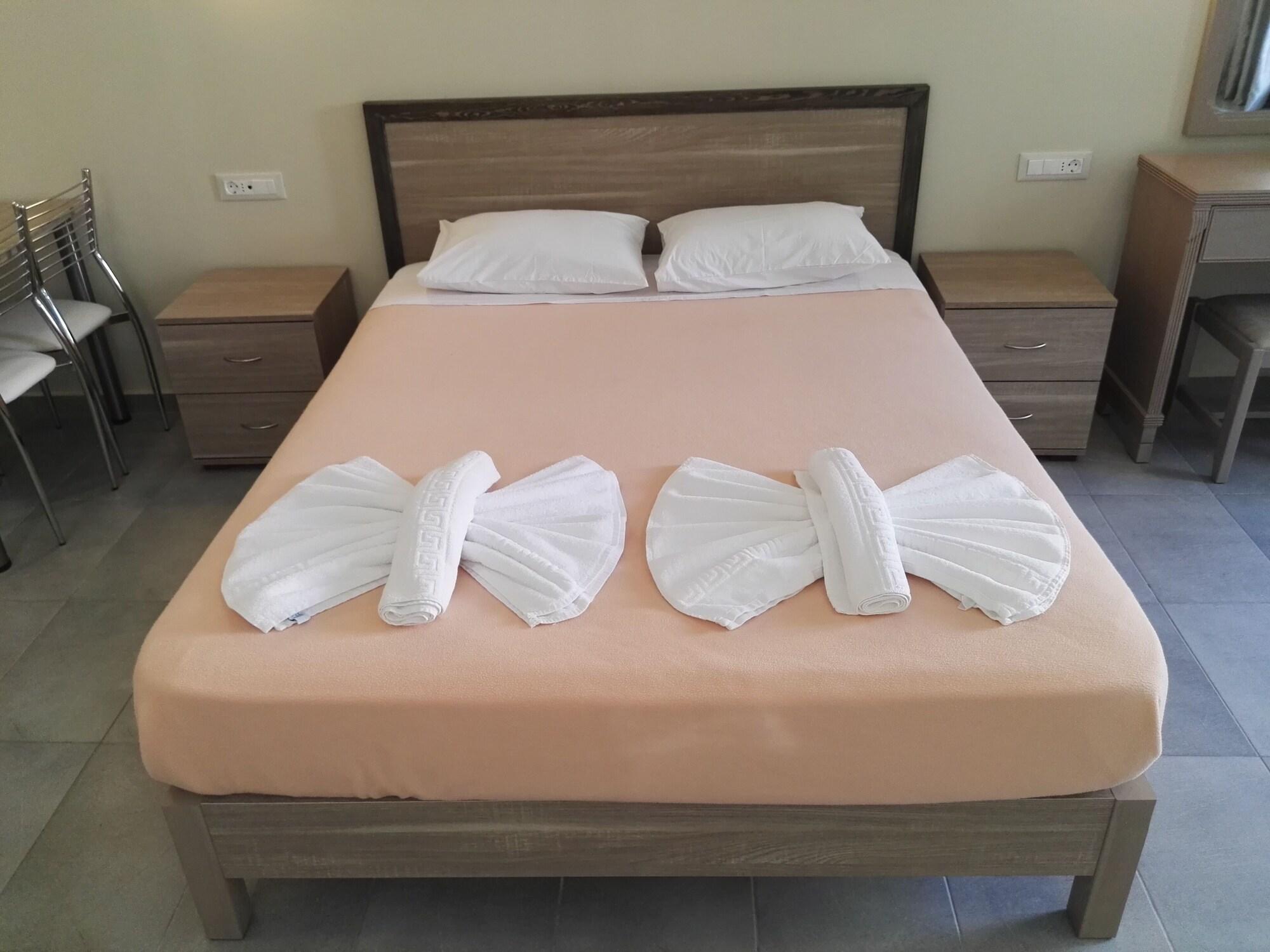 Epis Hotel Agia Marina Zewnętrze zdjęcie