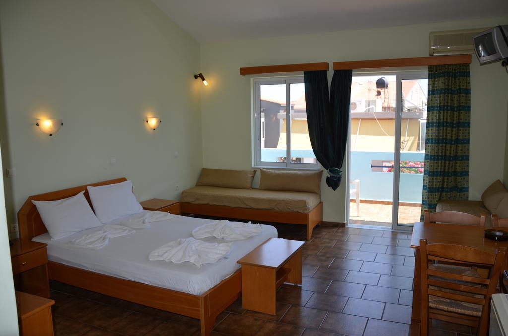 Epis Hotel Agia Marina Zewnętrze zdjęcie