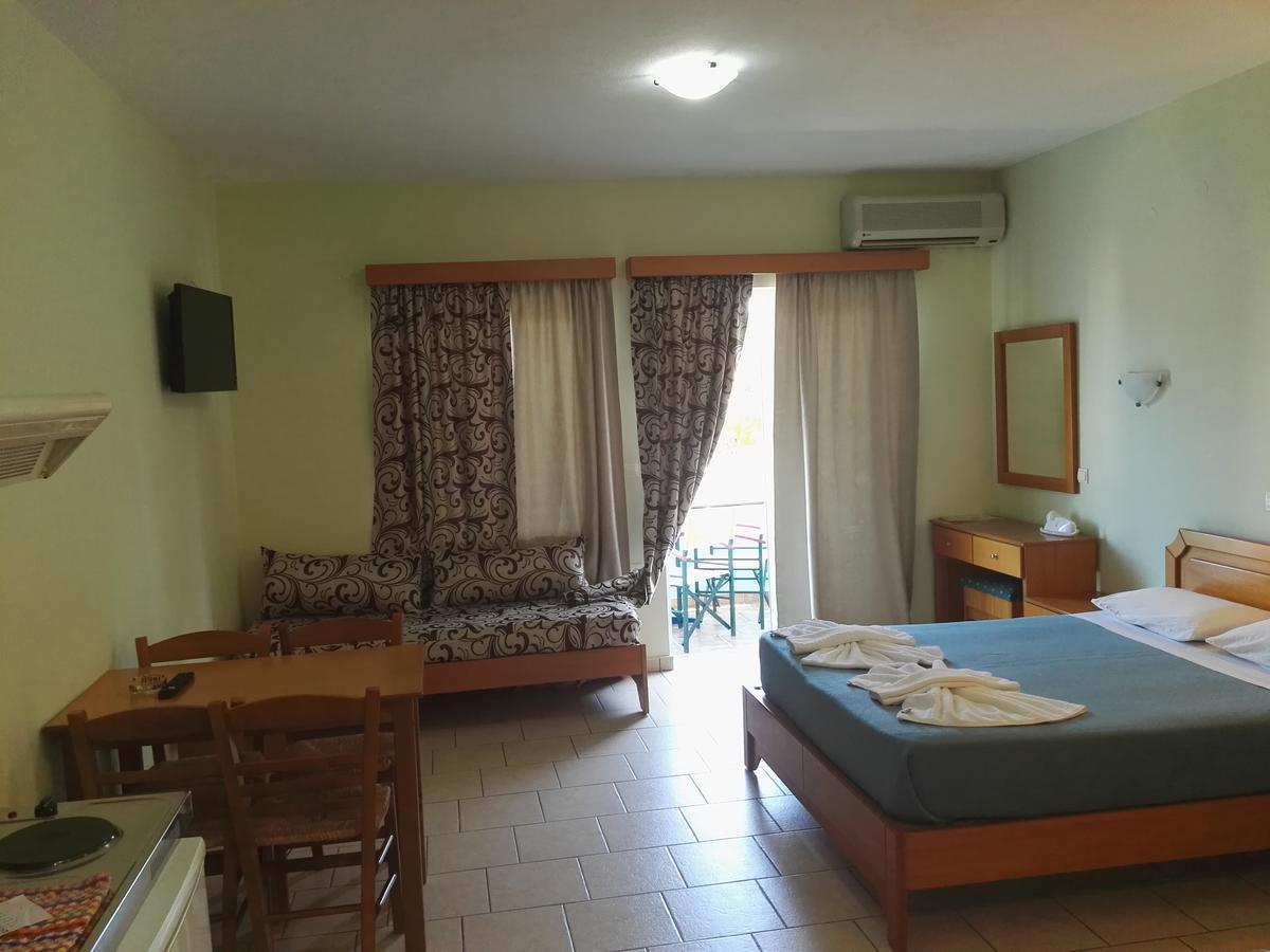 Epis Hotel Agia Marina Zewnętrze zdjęcie