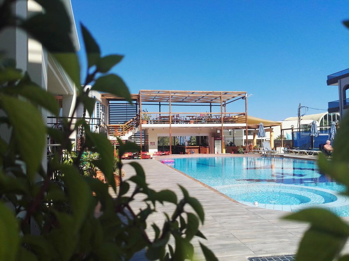 Epis Hotel Agia Marina Zewnętrze zdjęcie