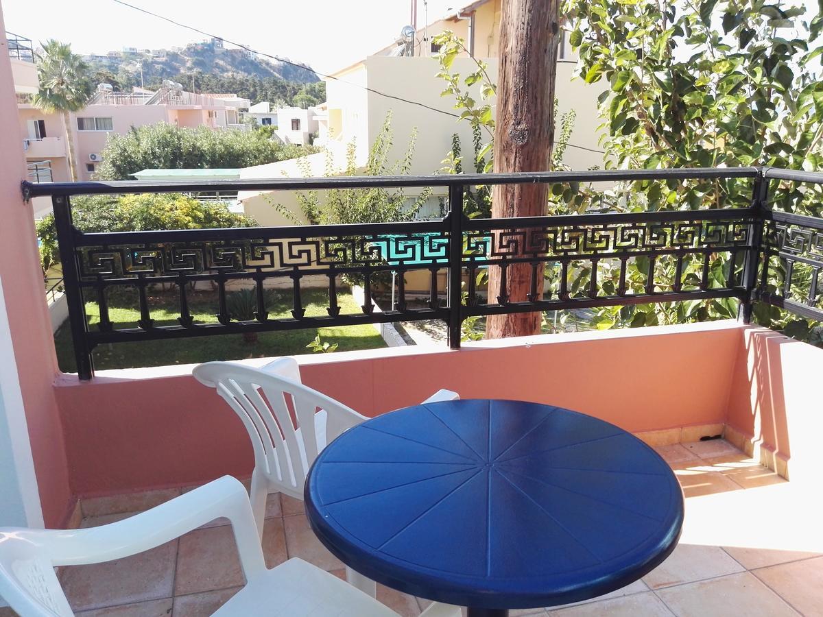 Epis Hotel Agia Marina Zewnętrze zdjęcie