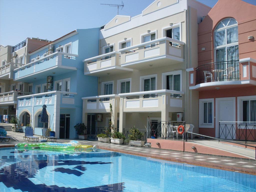 Epis Hotel Agia Marina Zewnętrze zdjęcie